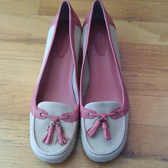 Shoes - Picture 1 of 3